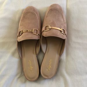 Loafer Mules in Blush Faux Suede